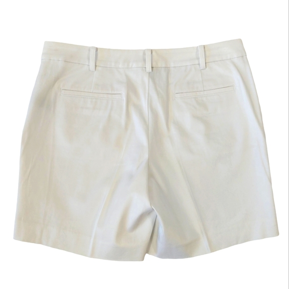 Lauren Ralph Lauren Women’s White Shorts - Picture 2 of 9